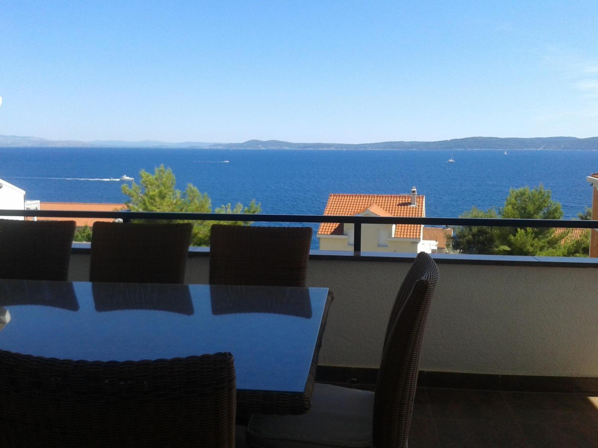 Apartmani Svalina - Seaview And 130M From Beach Trogir Extérieur photo