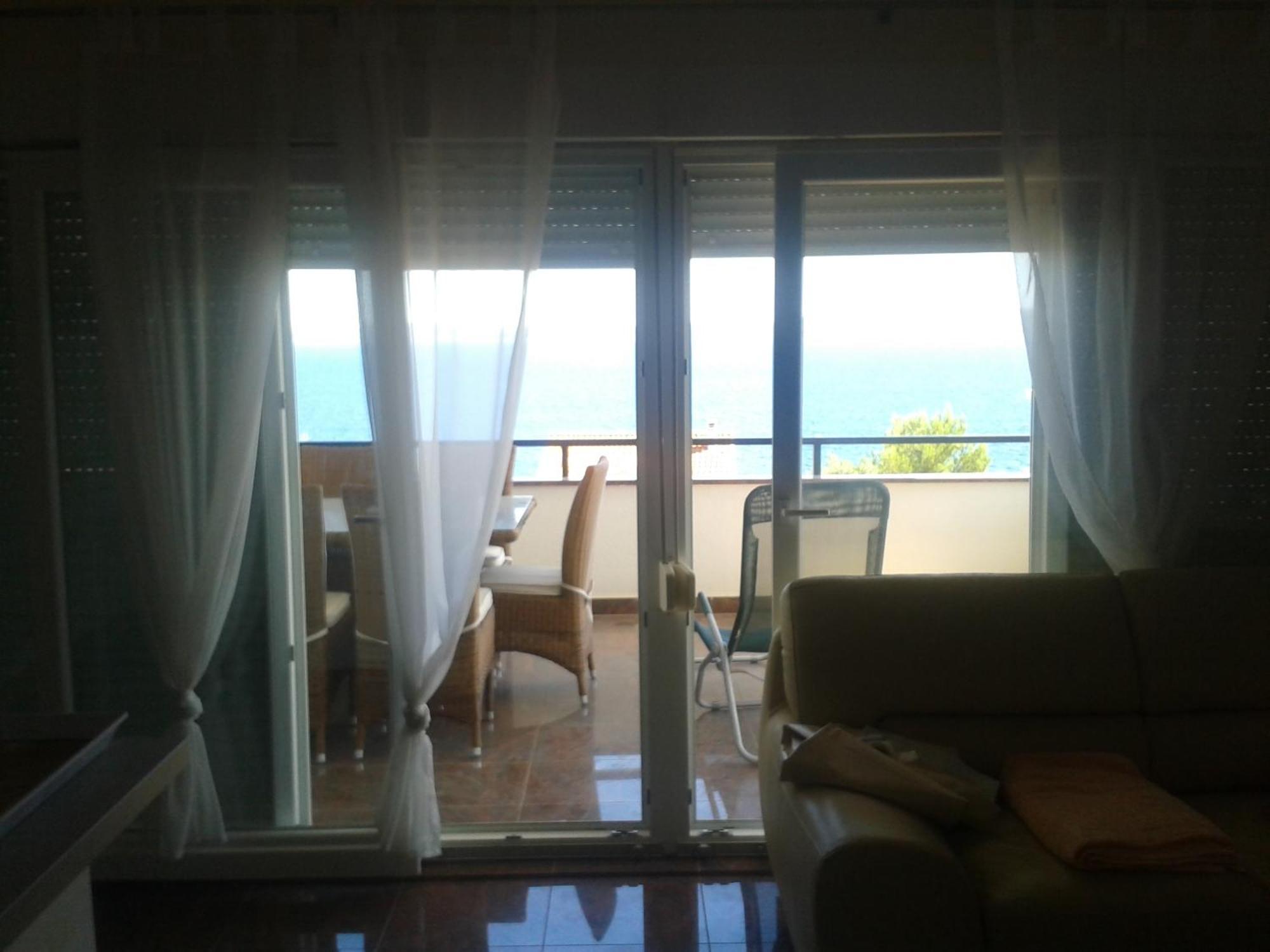 Apartmani Svalina - Seaview And 130M From Beach Trogir Extérieur photo