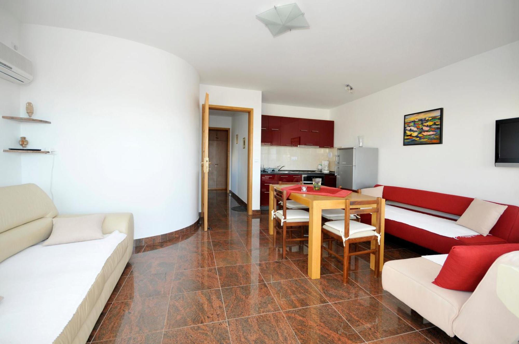 Apartmani Svalina - Seaview And 130M From Beach Trogir Extérieur photo