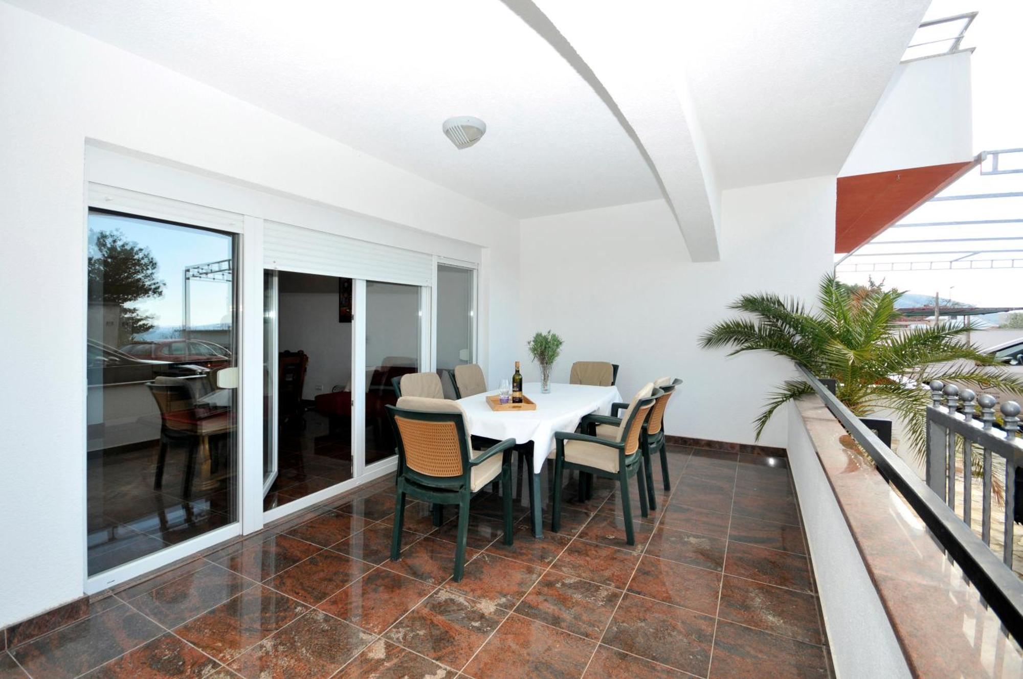 Apartmani Svalina - Seaview And 130M From Beach Trogir Extérieur photo