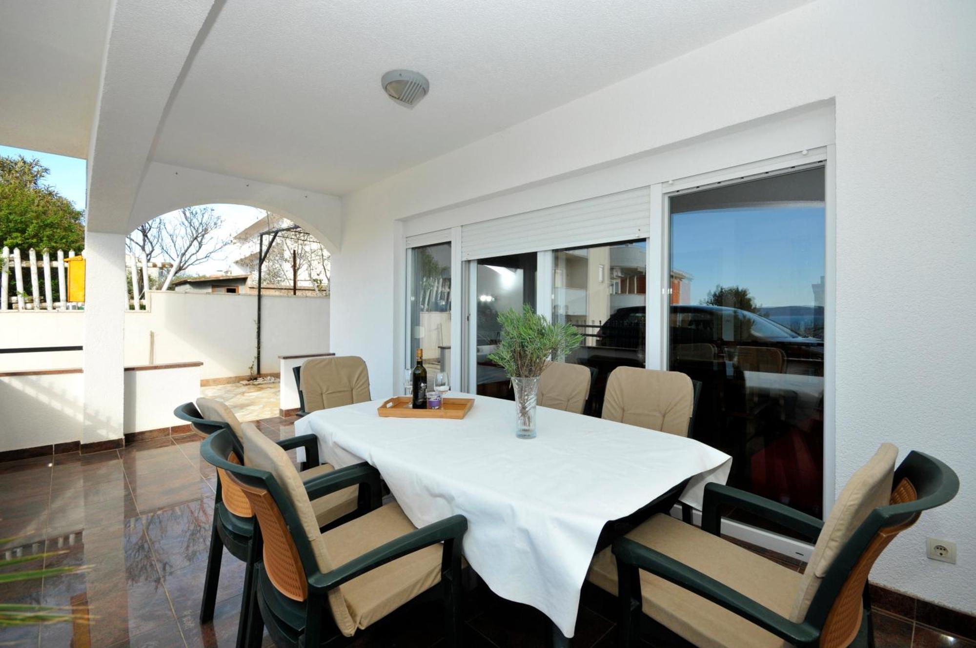 Apartmani Svalina - Seaview And 130M From Beach Trogir Extérieur photo