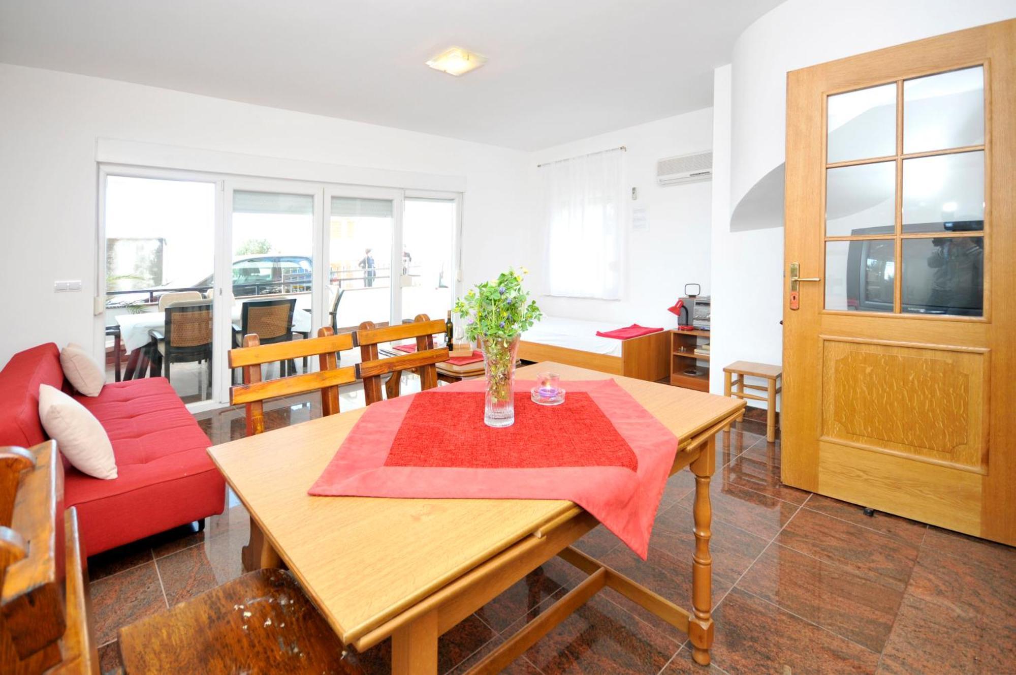 Apartmani Svalina - Seaview And 130M From Beach Trogir Extérieur photo