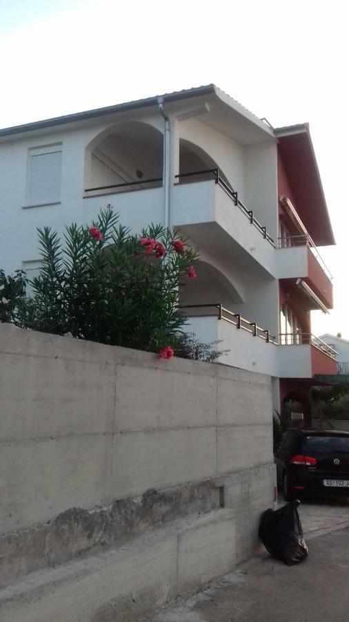 Apartmani Svalina - Seaview And 130M From Beach Trogir Extérieur photo